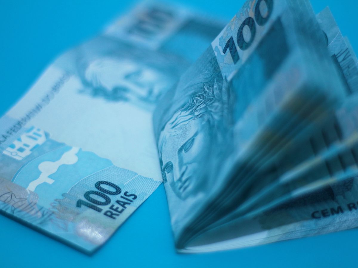 Quanto custa um consignado de R$ 10 mil em 2026 na conta real